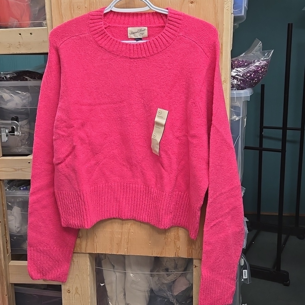 Universal Thread Size XL Hot Pink Crew Neck Knit Sweater